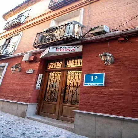 Hostal Viena Plaza Nueva-2